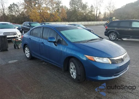 2012 Honda Civic Lx z USA, uszkodzony, nr VIN 2HGFB2F52CH538073